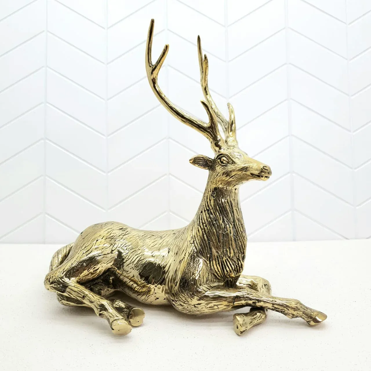 Deer bronze sculpture